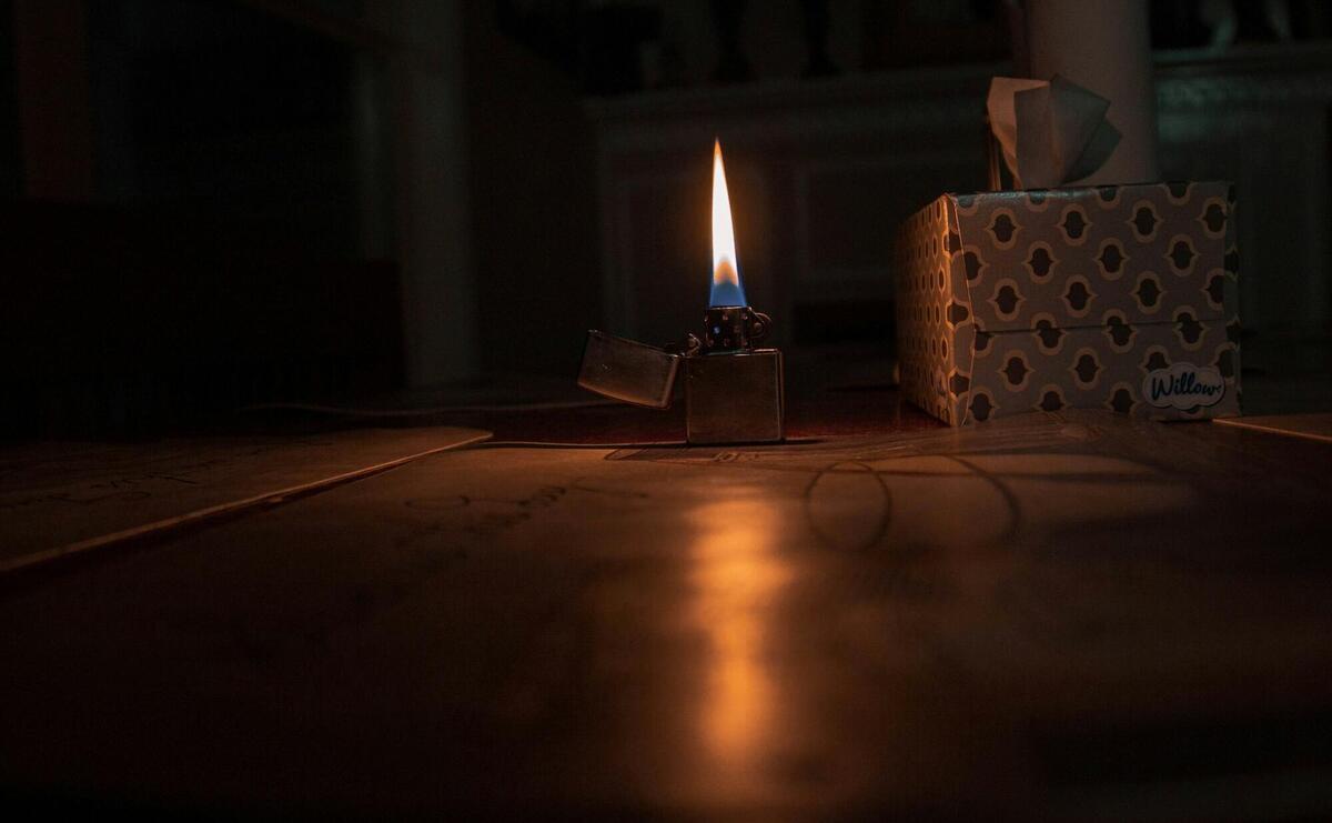 flip-top lighter